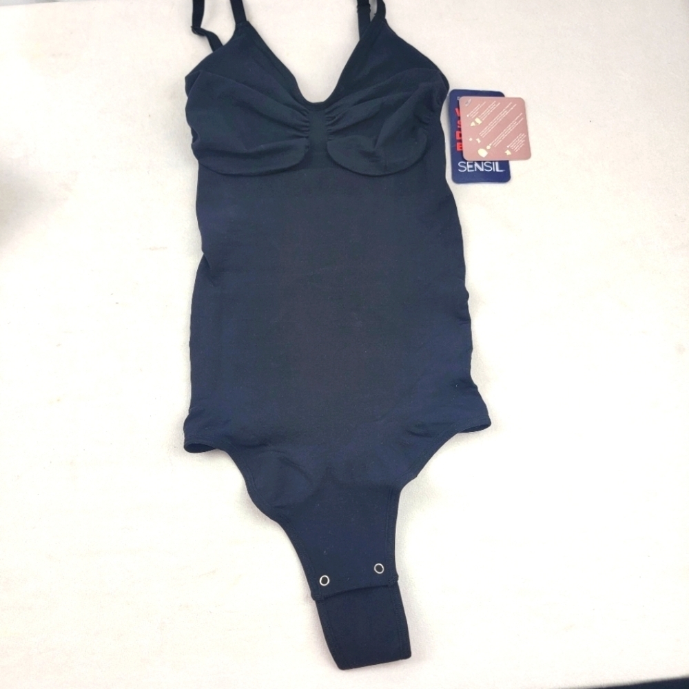 NWT Sensil TikTok‎ body slimming shapewear size M/L dress Size 6-8